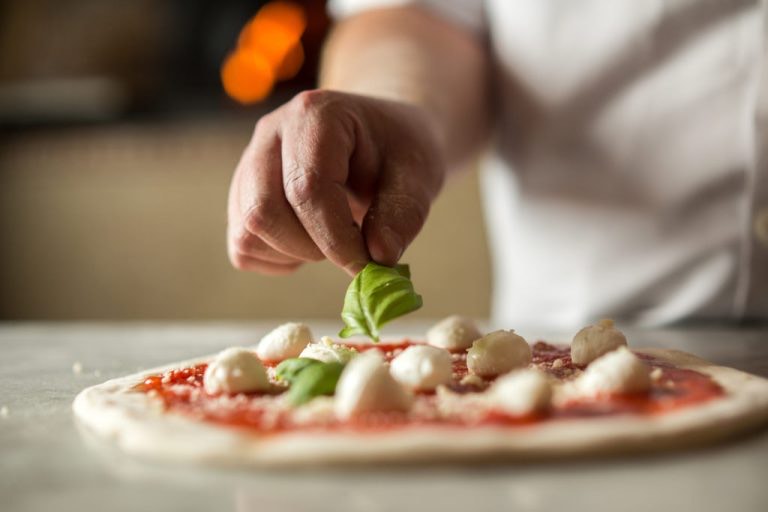 Neapolitan Pizza Making
